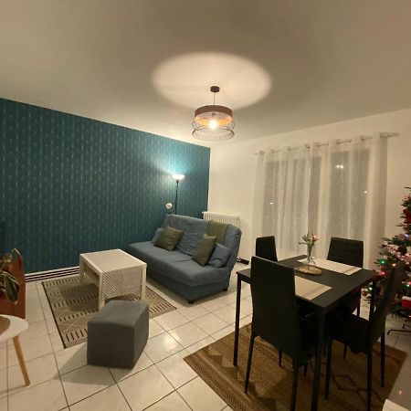 Appartement Cosy Pres De La Gare Avec Parking Saint-Pierre-des-Corps Exterior foto